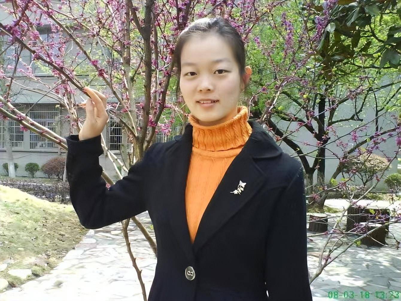 创业月入2万湖南女大学生被工厂小伙追到一起来深圳创业