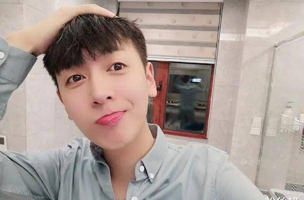 原创前yy主播白浩虎牙首秀汪总任平生等豪刷蛙哥承诺送300万跑车