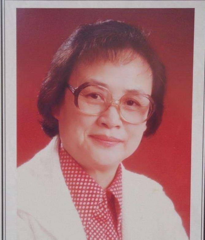 其实最初女主角"吴清华"的扮演者是杨秋玲.