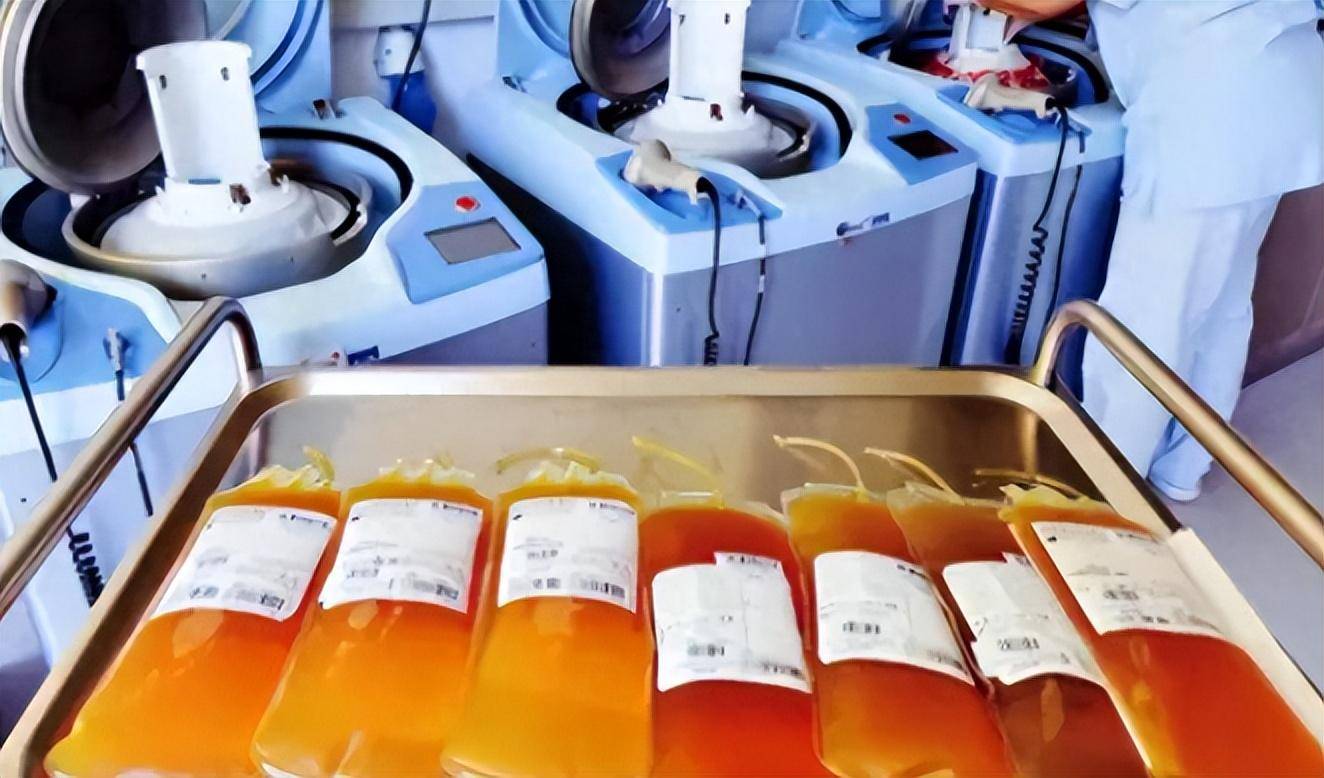 原创美国亿万富翁为重返18岁花千万保养拿17岁儿子血浆全身换血