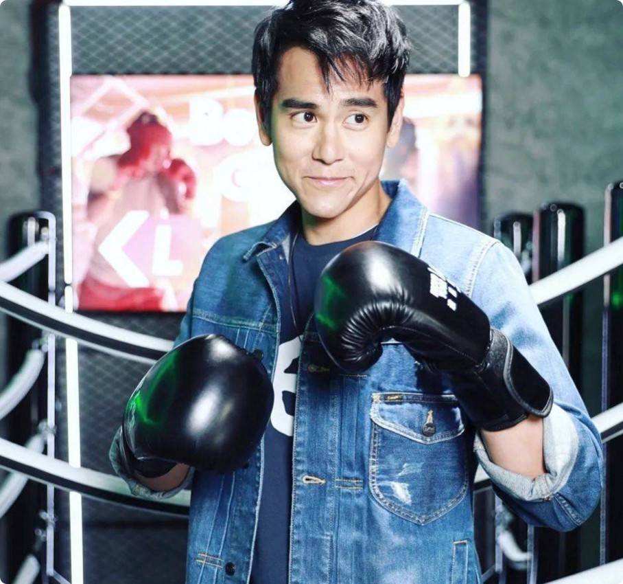 正是因为他为这些角色付出了努力,所以彭于晏的演技才总给观众一种与