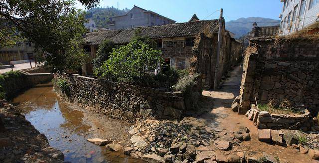 有2000多年的历史,还出过7位将军_时期_故居_王世芳