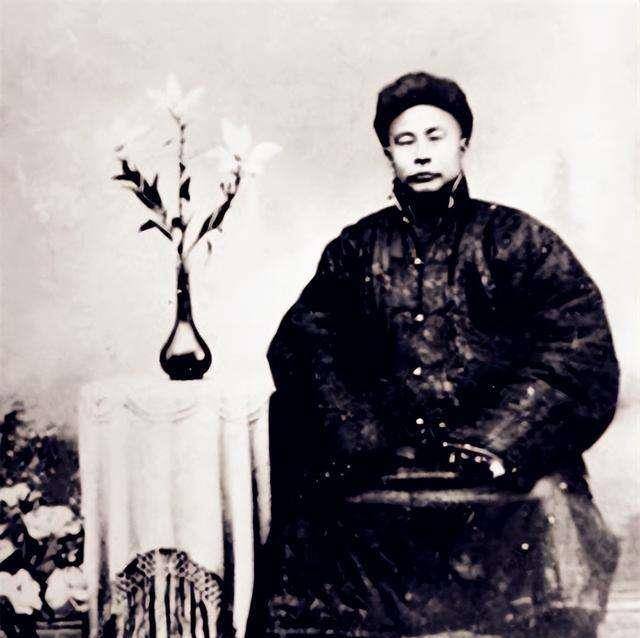 原创霍元甲和慈禧保镖比武踢出2脚后对方纹丝不动霍元甲甘愿认输