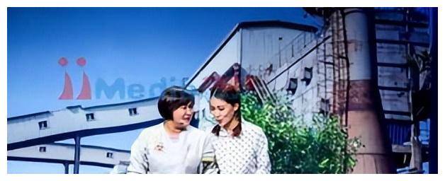 贾玲她究竟是天生的喜剧天才还是仅仅是一个玩笑