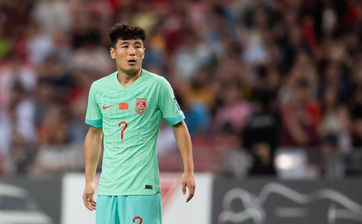 真敢说!记者:武磊赛后不提罚丢点球,没担当,他才应该退出国足_张琳芃_