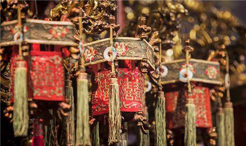 原创这才是古代花轿真实模样花轿内堪比豪华房车跟古装剧截然不同