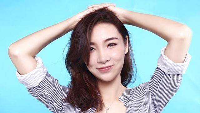 她高考702分被写入史册,清华毕业后又保送北大,如今却是名主播_石悦