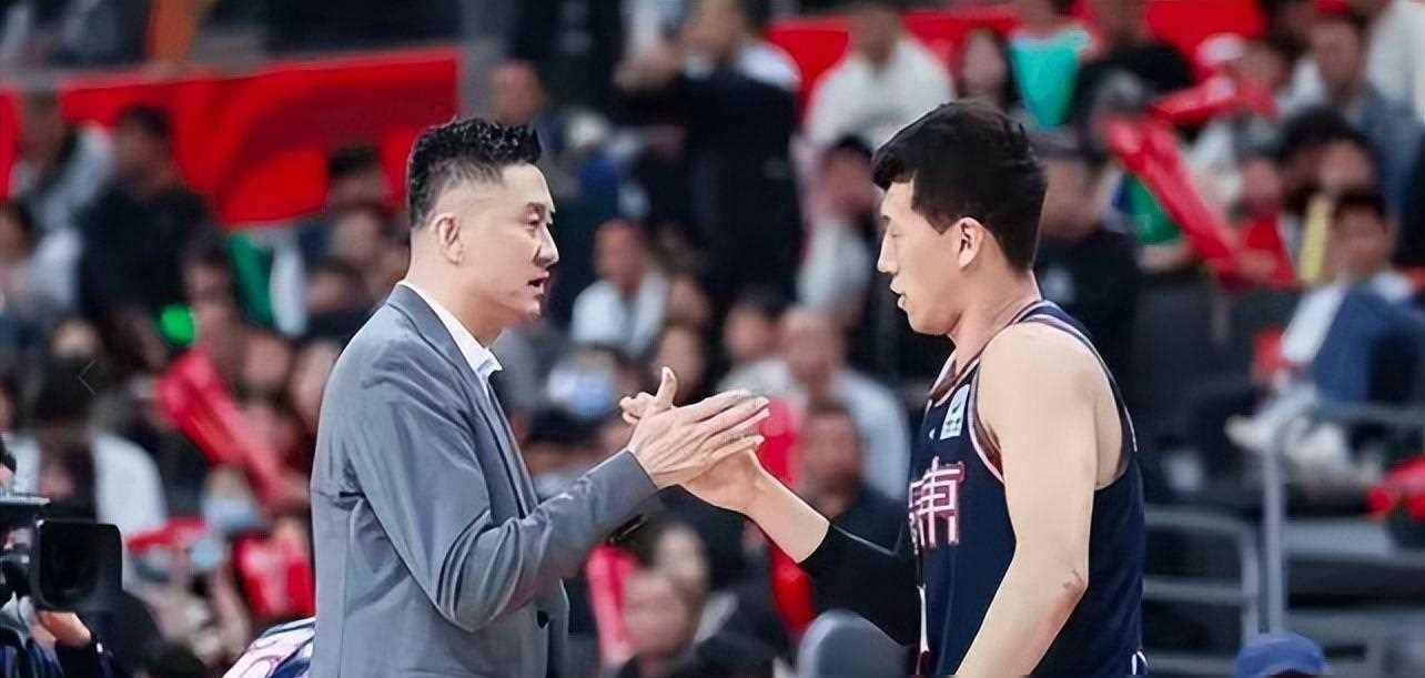 原创广东男篮遭意外困扰杜锋和朱芳雨迅速处理