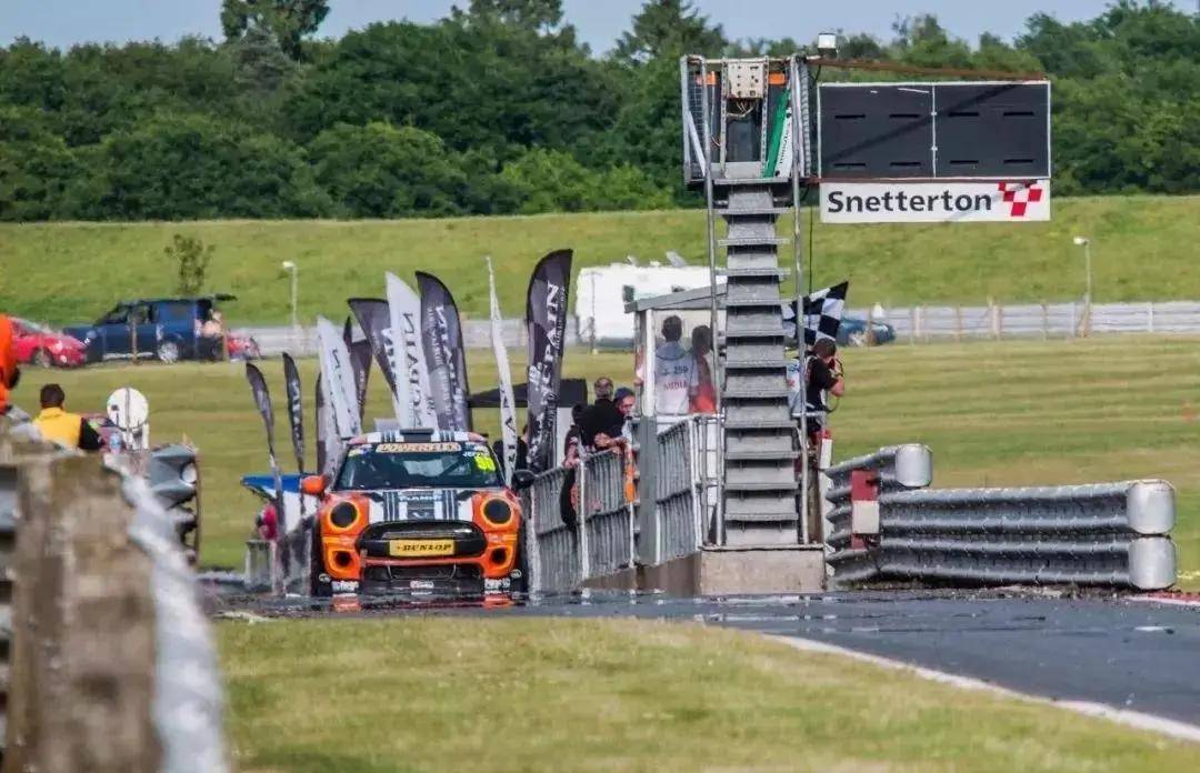 赛场上的"英伦旋风" mini challenge发展史_搜狐汽车_搜狐网