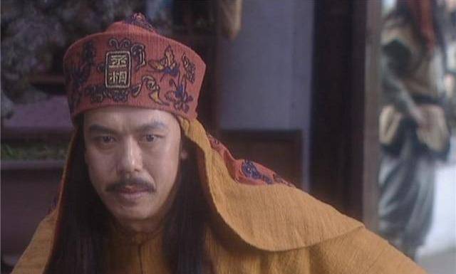 当时的苏州守将是谭绍光,谭绍光是当时苏州里最大的将军,但是他手下的