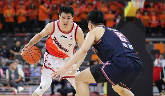 其中,黄明毅,张昊佳和张皓继续获得出场时间,而新人赵金阳也打了他本