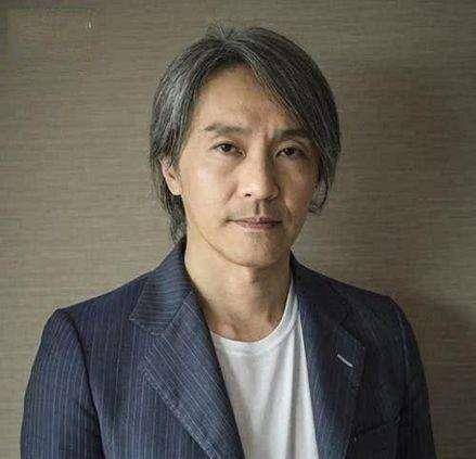 原创梁家辉陪着母亲去看周星驰电影结果一句话震惊梁家辉