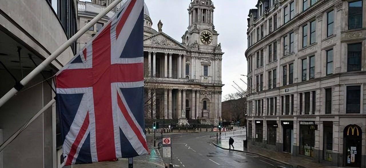 特工离奇死亡,至今无解,最后只能以自杀结案_威廉姆斯_军情六处_伦敦