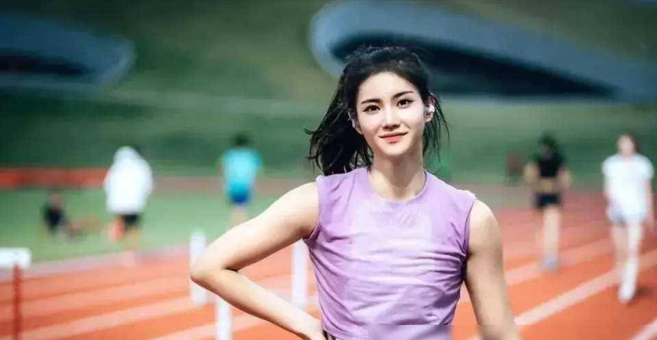 我们田径女神夏思凝南京站60米栏夺冠刷新个人最好成绩