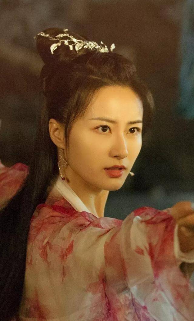 不按原著乱搭红线,三个女人被毁掉了_上官曦_翟兰_阿锐