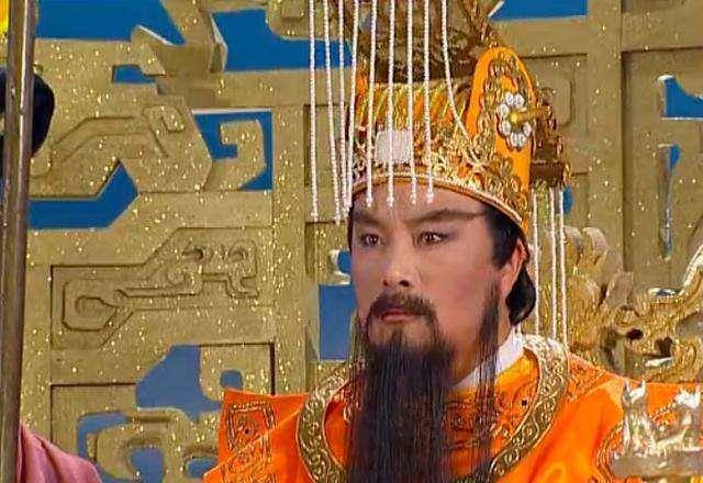 扯远了;其实在诸多神话传说,屡屡都有天上神仙下凡,或是迷恋凡间的