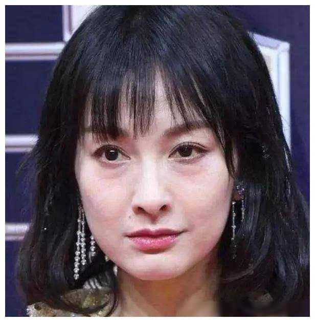明星拒绝p图脸部细纹膨胀皮肤黝黑改变造型不认识