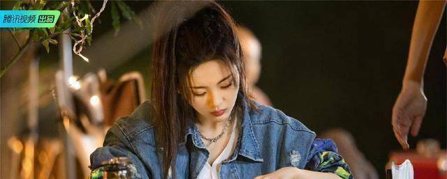 原创原创登陆圆鱼洲中杨超越说玩游戏获胜的秘籍就是不放弃