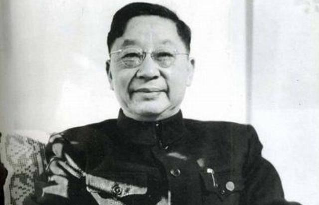 原创老舍想保全2段感情但结果却不尽人意同时失去2个爱人