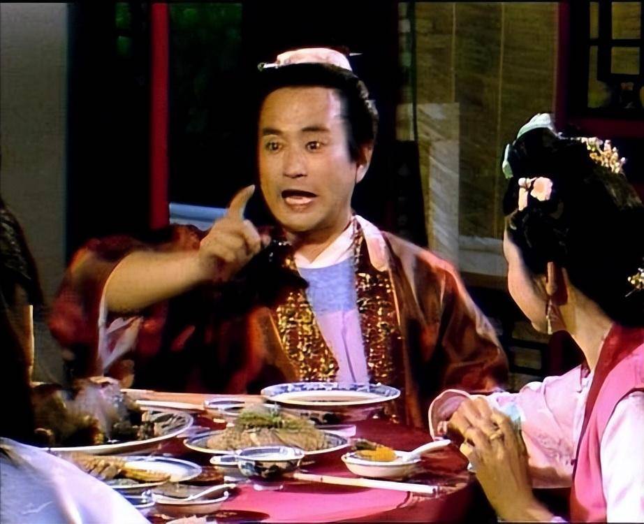 薛蟠有龙阳之好.