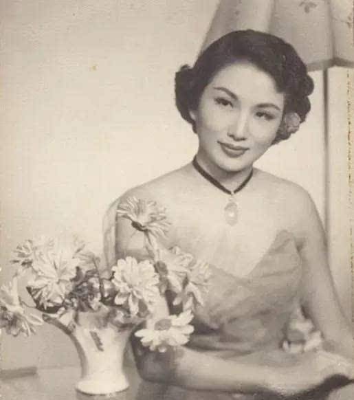 现任和他相互慰藉,47年与13年,说不上最爱谁_梁实秋_季淑_韩菁清