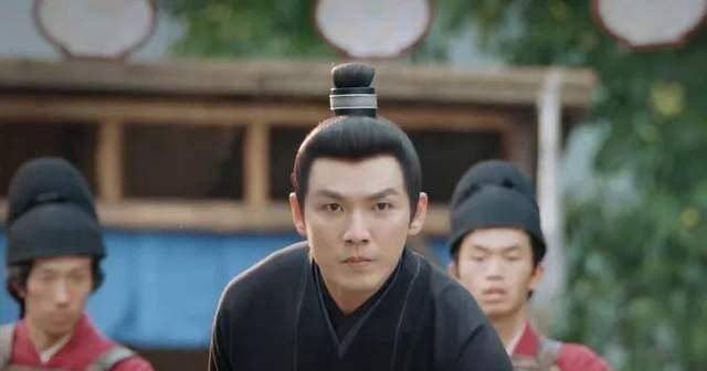 原创原创锦心似玉首播谭松韵头大肩窄钟汉良配音出戏槽点密集