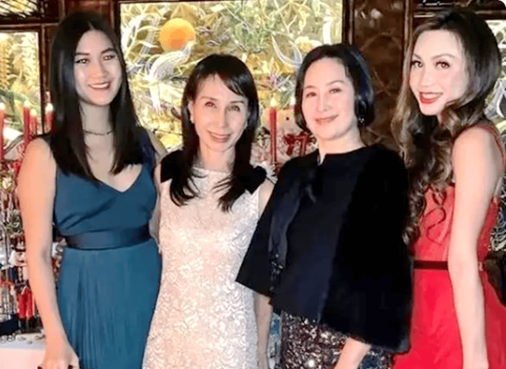 五官大方气势超强,身材也很高挑不输奚梦瑶_何倩珩_家族_何超琼