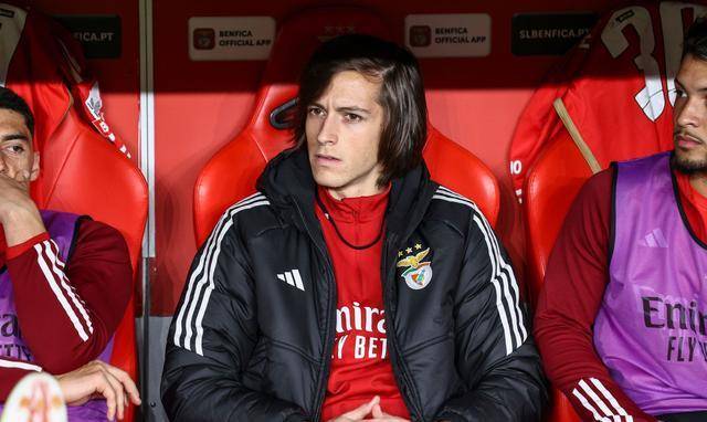 原创曼联左后卫转会前景渺茫600万交易或告失败