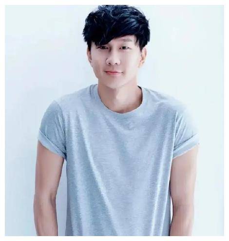 林俊杰杭州演唱会多人冒充保安观众无票进场震动事件