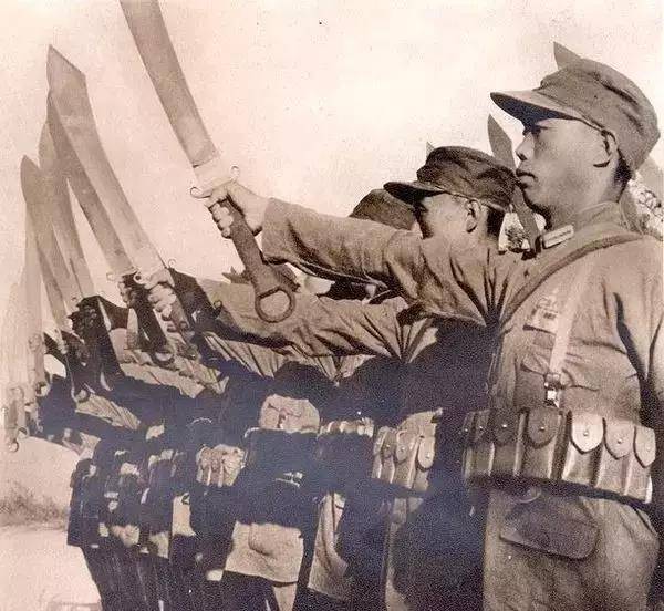 在长城抗战中,二十九军大刀队,在喜峰口给日本人当头一棒,重创侵华