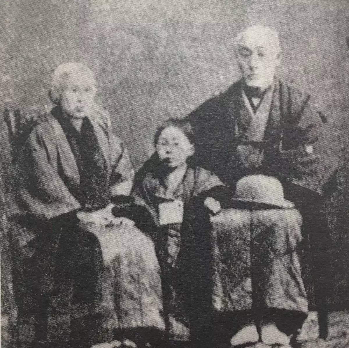 三次出家嗜糖如命,活到35岁,别人笑他是吃死的,却不知这是自杀_苏曼