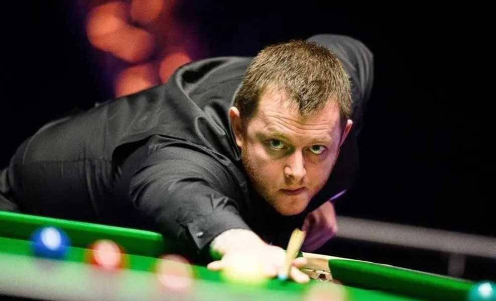 斯诺克爆冷小钢炮憾负3冠王出局丁俊晖对手赢得147分满