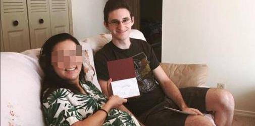 可奈何没有实际证据,并且季梦琪此时并未确定遇害,埃利奇或许也拿捏住