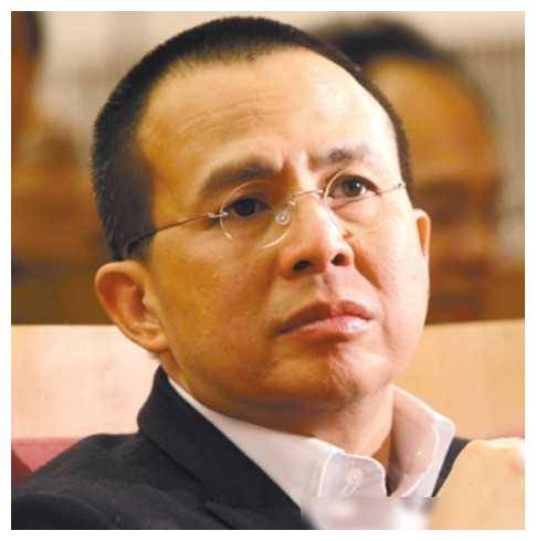 梁洛施疑戴3000w戒指,穿上婚纱喊话李泽楷,李嘉诚担忧?_感情_爱情_考