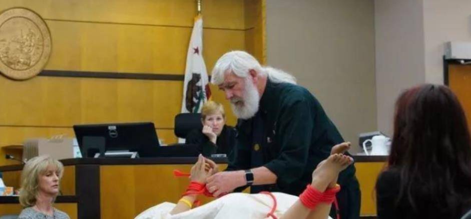 原创11年前32岁女子嫁入美国却在豪宅被离奇吊死到底怎么回事