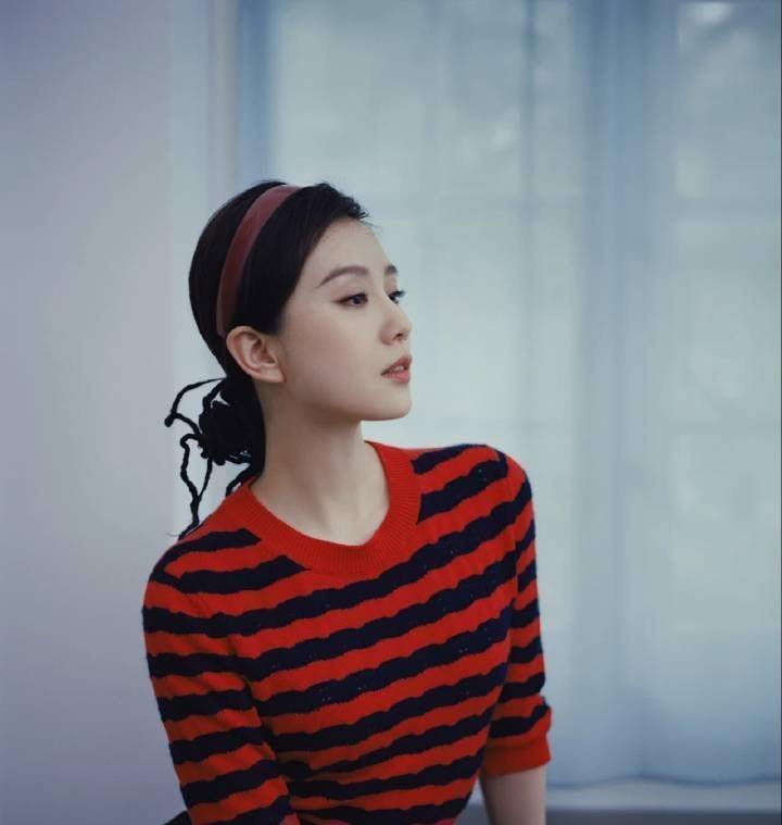 原创刘诗诗新剧没热度现场生图双下巴明显名品天鹅颈被近况驼峰脚抢镜