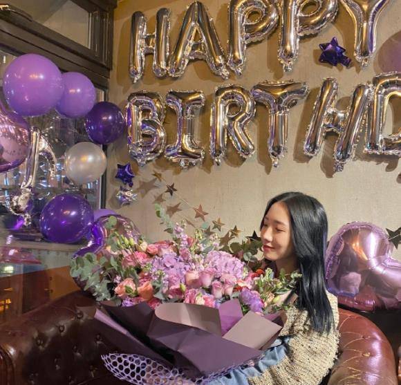 原创孟美岐22岁生日孙燕姿送完祝福霸气留名可以当你妈的燕姿姐