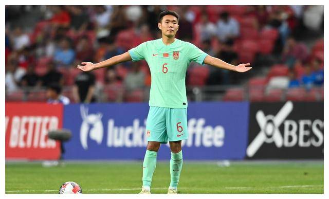 河南队长9分钟开场助攻国足领先球迷期待王队状态带回俱乐部