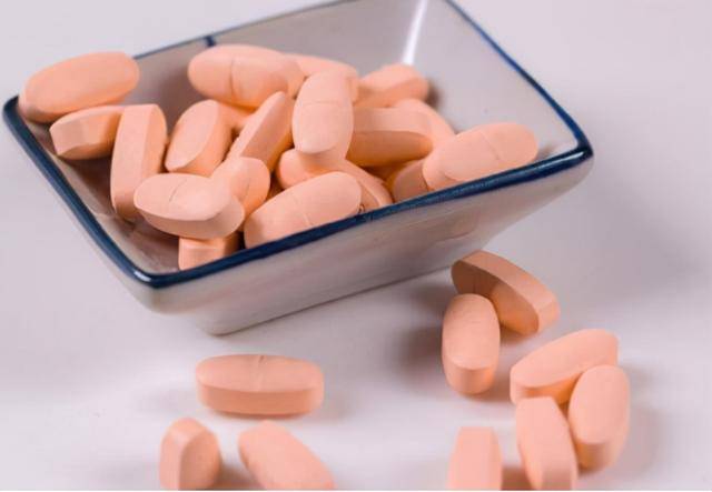 56岁女子每天吃一片"叶酸",清除斑块,防脑梗,后来怎么样了?_问题_身体