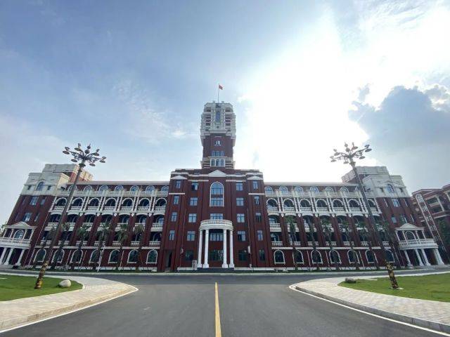 武昌首义学院怎么样就业率超高实力超群