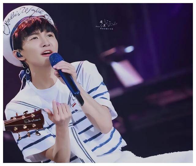 知名音乐人炮轰周深装稚嫩装综艺范高音不佳