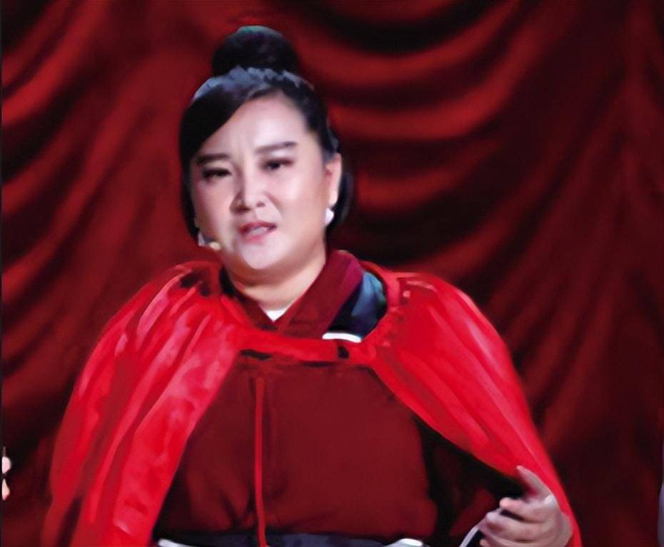 《你好,李焕英》上映三年之后,贾玲心中那根刺终于被拔了出来_小品