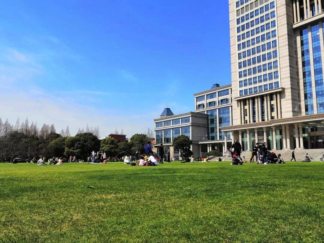 曦园理科图书馆是复旦历史最悠久的图书馆.