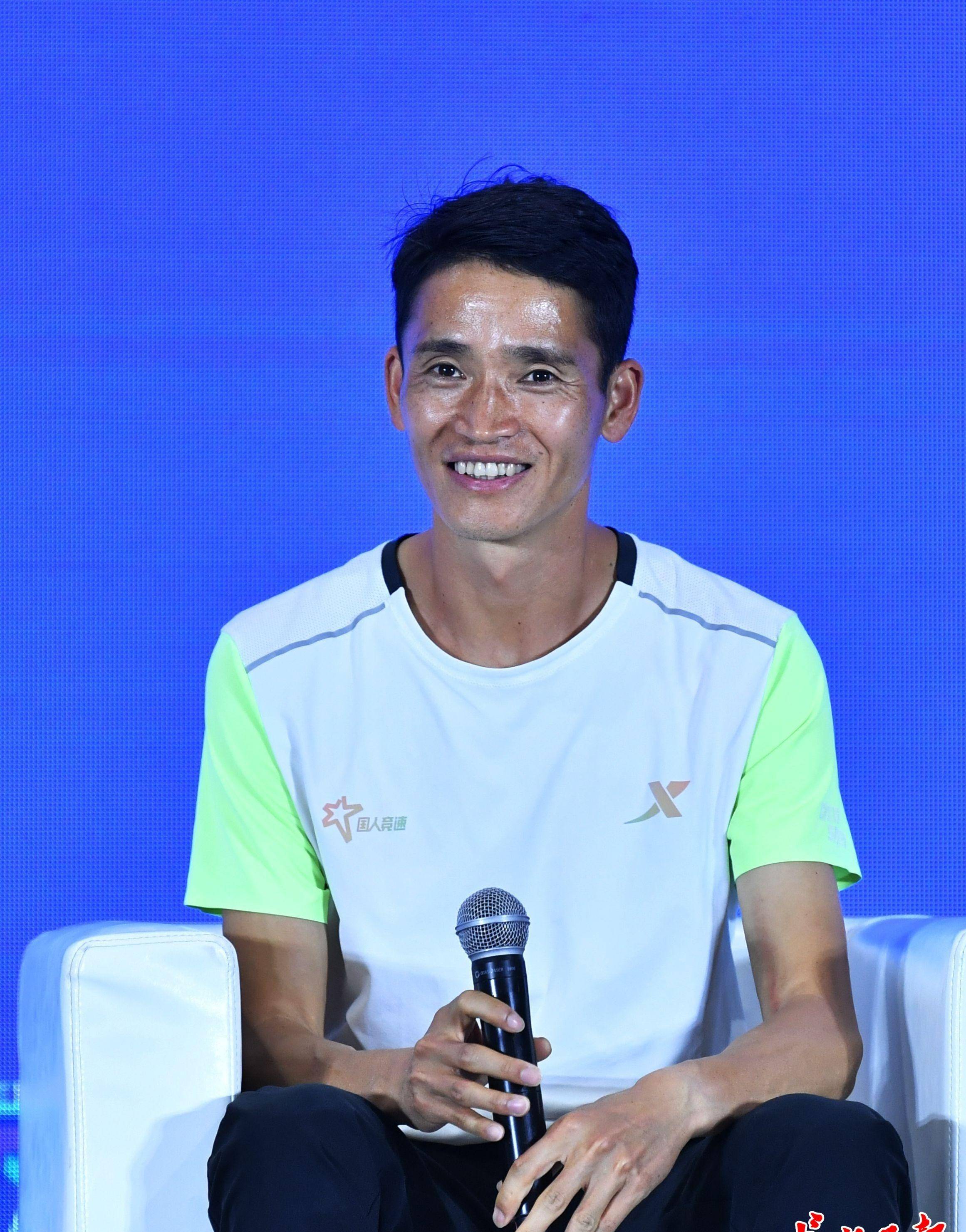 杨定 来自搜狐网