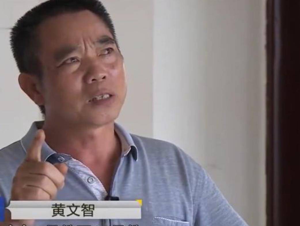 原本还强撑着想要保持积极乐观的李月有,心态瞬间崩塌了.