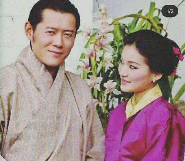 原创别有所图佩玛和旺楚克的雪地照依旧冷清换装后却成恩爱夫妻