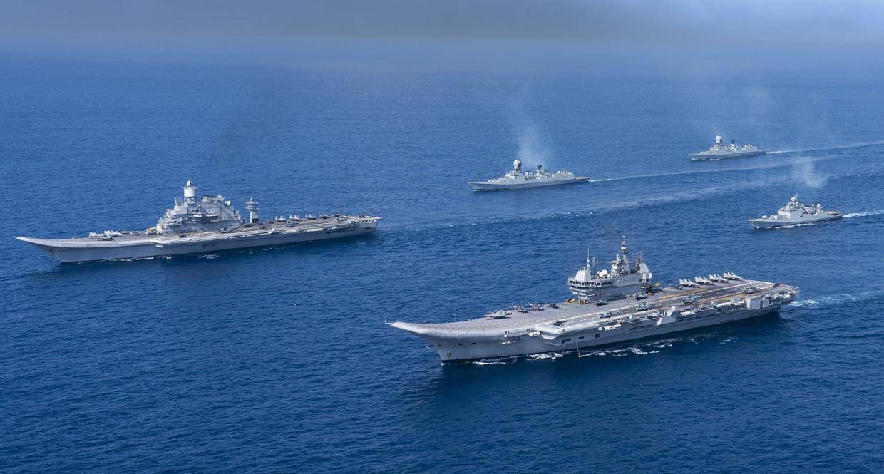 美国航母完全成了摆设,谁也唬不住?被宣判死刑,面临海上清算