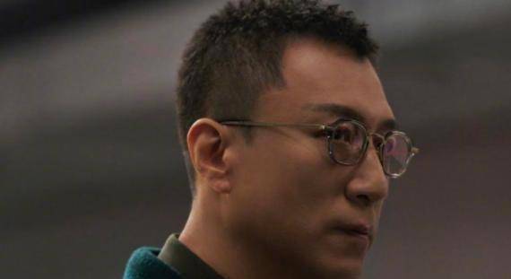 原创《扫黑风暴》中贺局身份到底是黑是白?两处细节暗藏真相