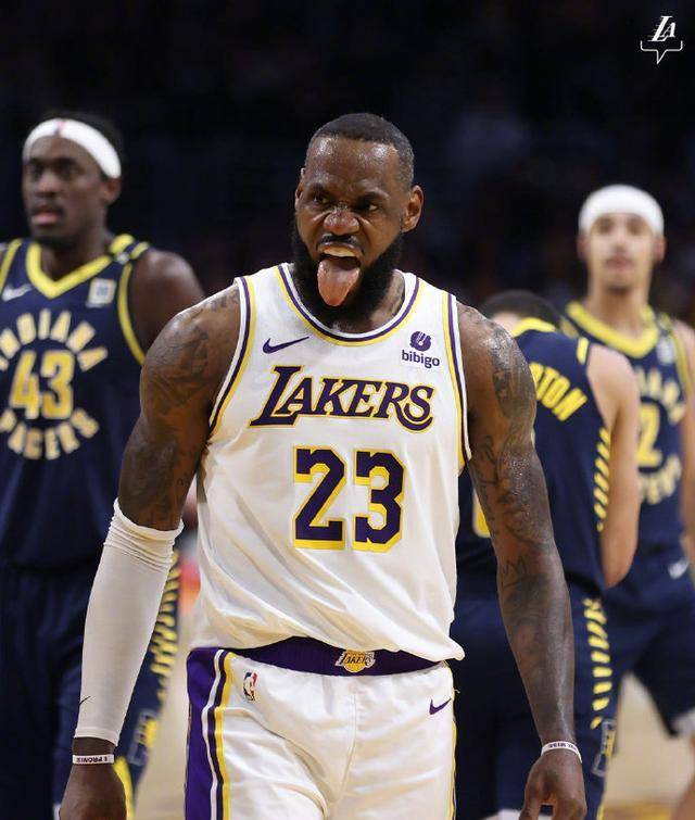 大爆发湖人替补丁威迪带来惊喜詹姆斯浓眉赞赏有加