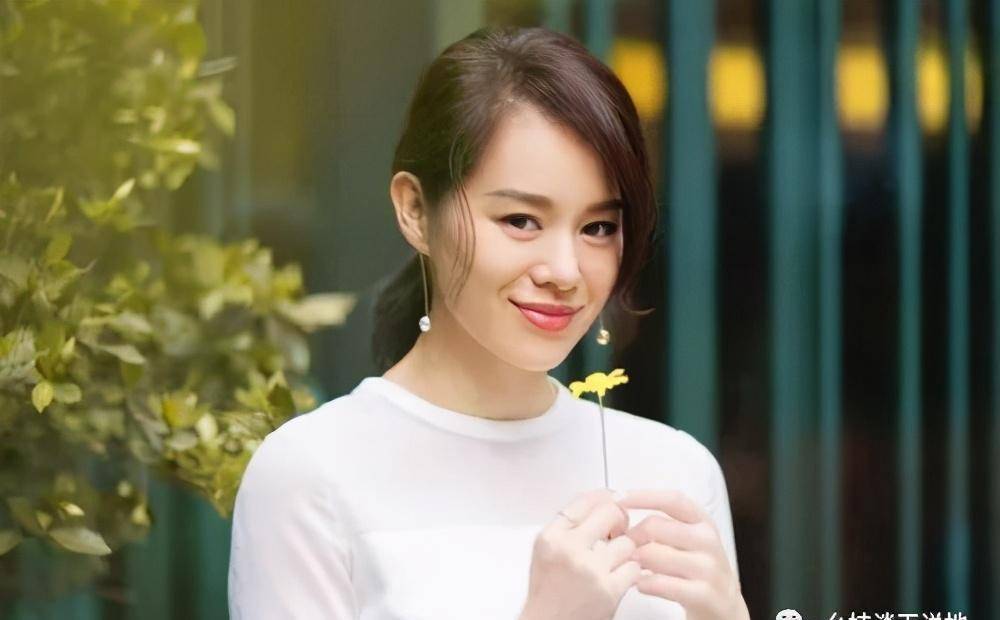 在香港混不下去的港姐,演技依然吊打内地流量花旦小生_胡杏儿_观众